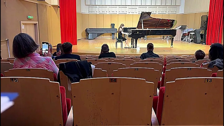 Group C, 1st Prize: Morosanu Carla Gabriela, 11 years, Romania