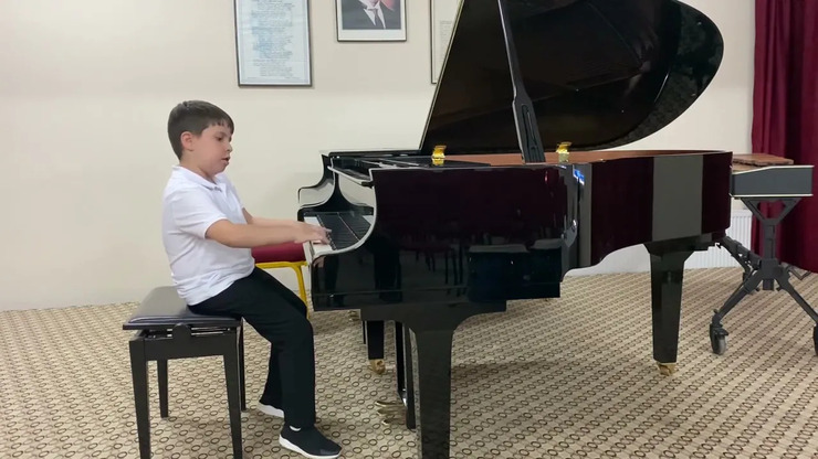 Group B, 1st Prize: Kurt Atlas, 9 years, Turkey